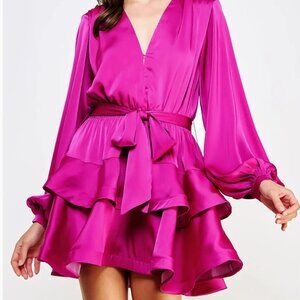STRUT AND BOLT  SATIN MINI DRESS (L)